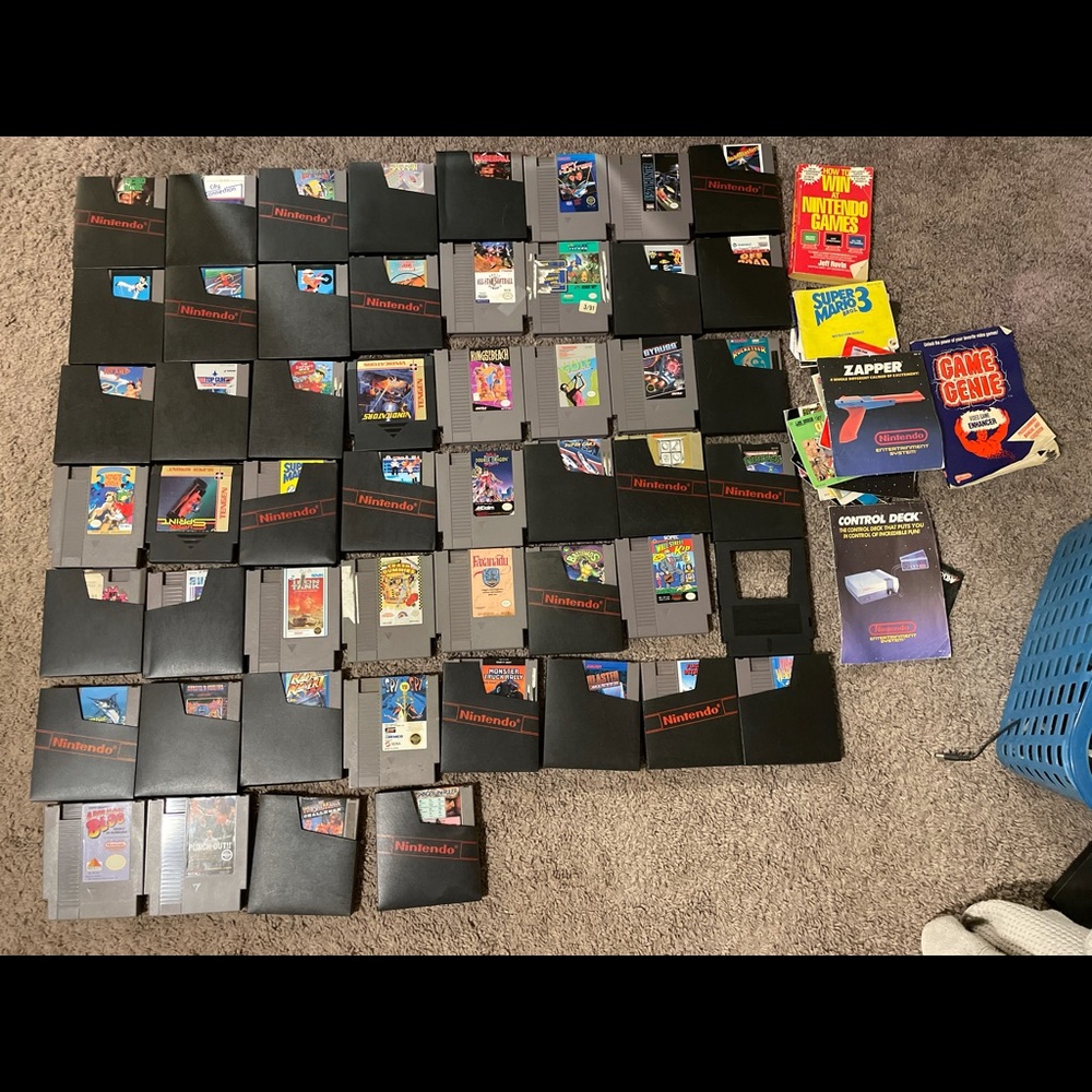 🔈51! Vintage Nintendo games, Instruction booklets